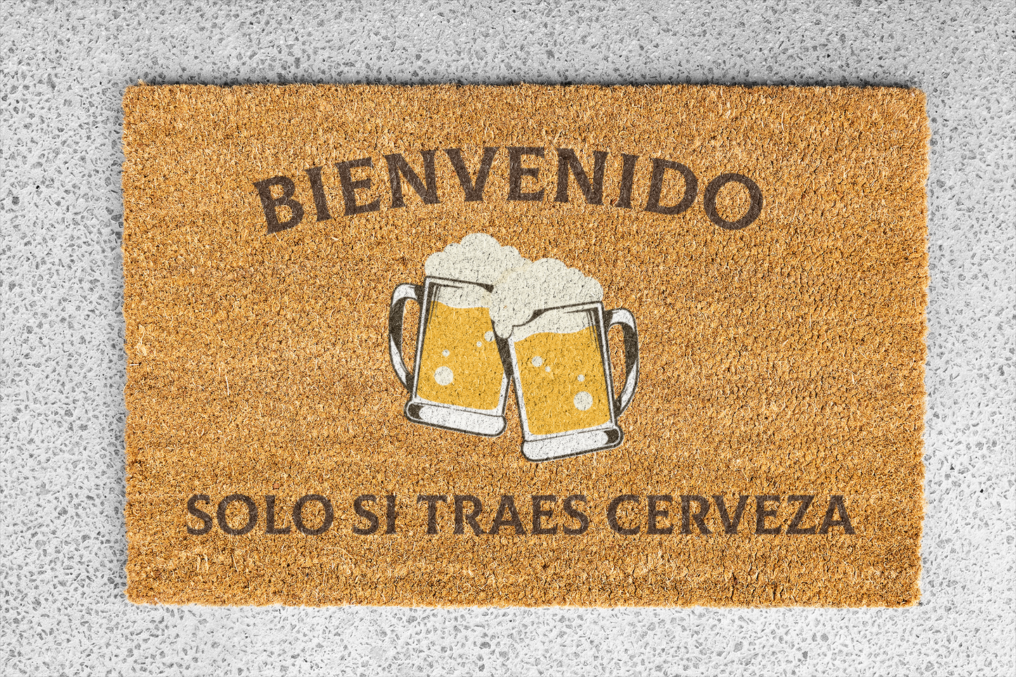 Felpudo "Bienvenido solo si traes cerveza" 33x60cm. 100% fibra de coco. Eco-friendly.