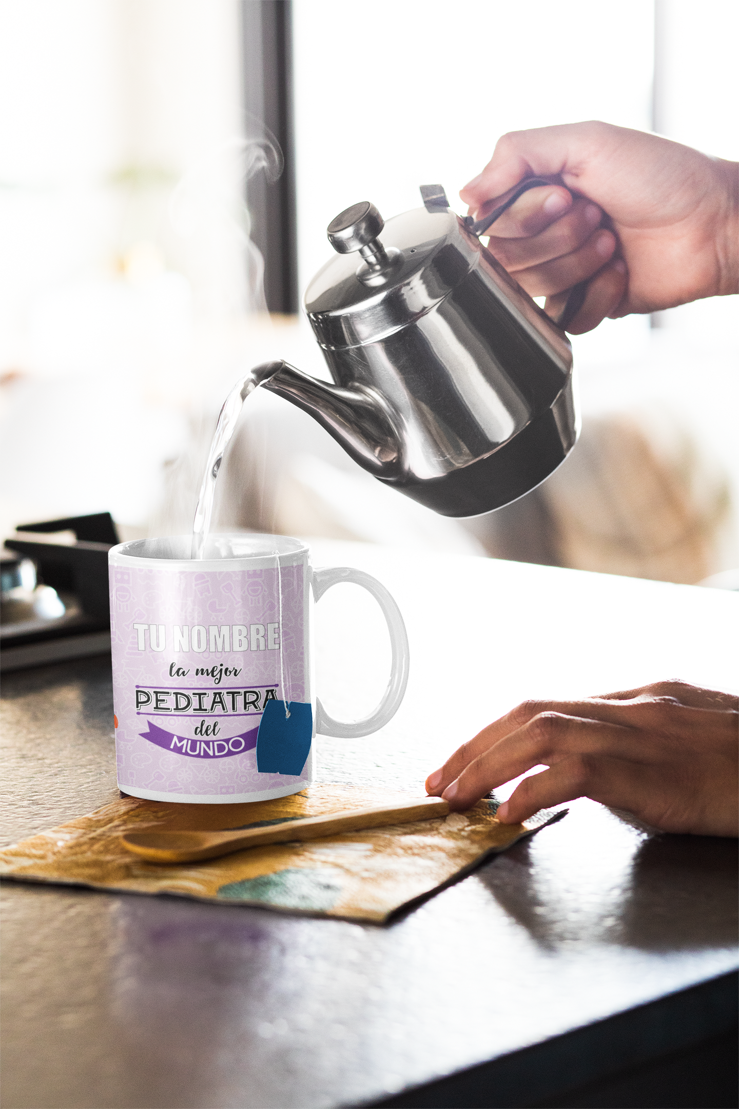 Taza cerámica "La mejor Pediatra" con Nombre Personalizable. Aptas para el lavavajillas y microondas. Regalo ideal.