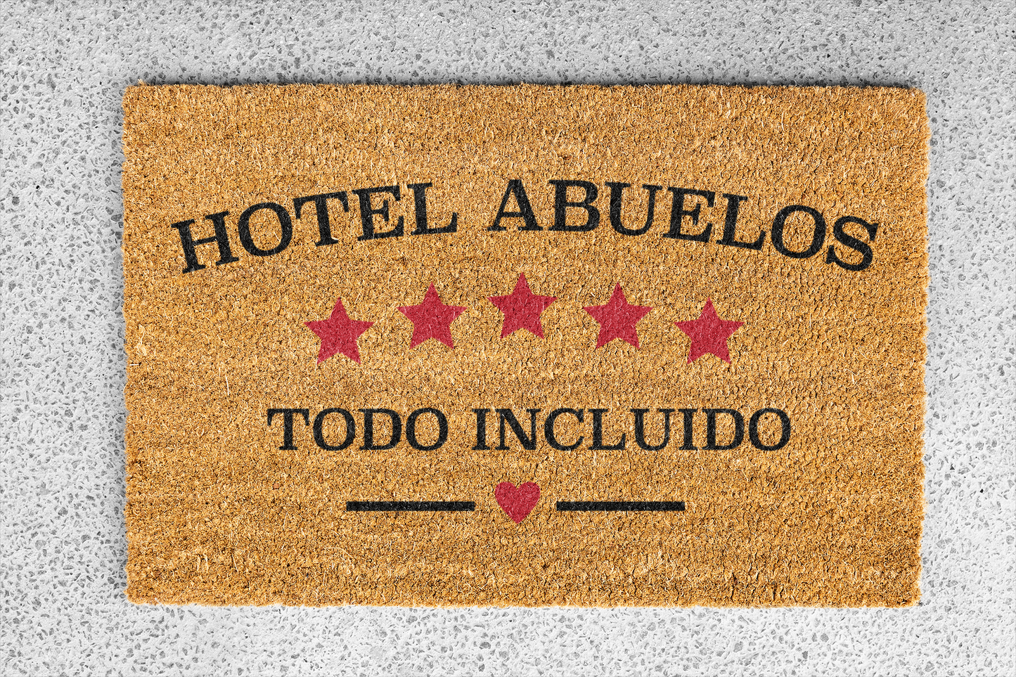 Felpudo "Hotel Abuelos. Todo incluido" 33x60cm. 100% fibra de coco resistente y fácil de limpiar. Eco-friendly.